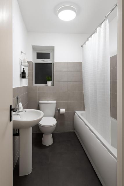 Platt Bridge Contractor Stays-2 bedroom house