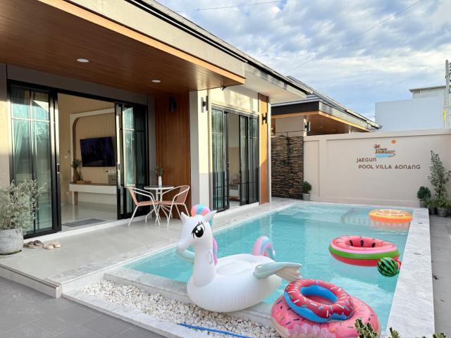 Jaegun Pool VIlla Aonang