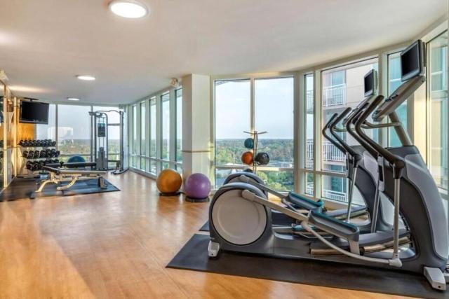 Hilton Ocean Beach Club Resort, Virginia Beach, VA - 2BR Suite