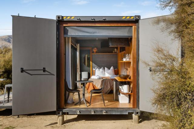 Luxury Container and Cabin with Outdoor Bath