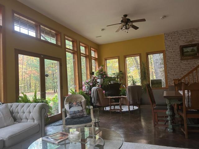 Bed and breakfast suite at the Wooded Retreat