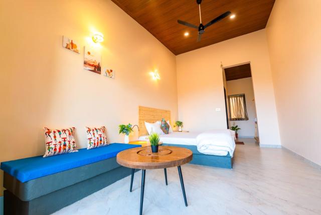 Aavaas Farm Hostel