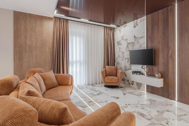 Lumiere Flats