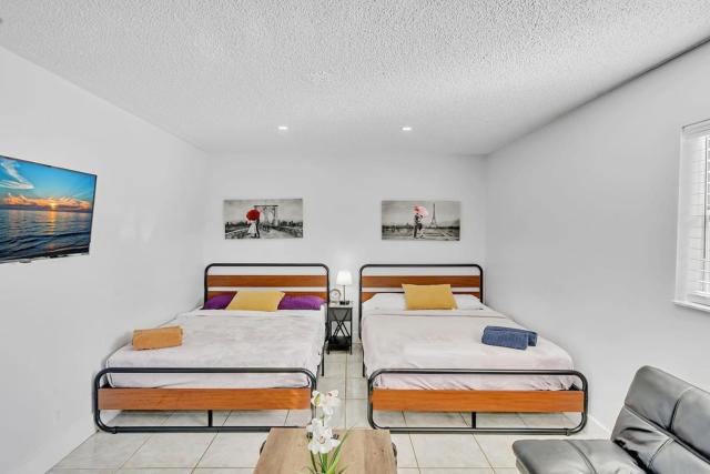 Large 2 Bed Studio Close to Beach & Hard Rock HA03
