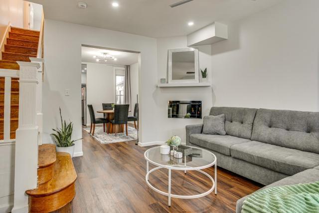 3-Story Rowhouse w/ Patio! 5 Mi to Center City