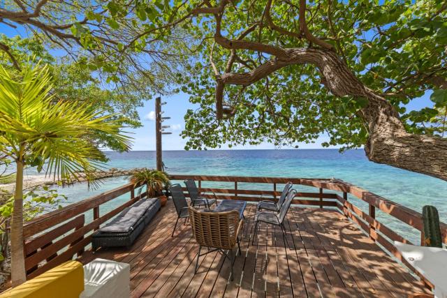 Seaside Villa Boca Sami
