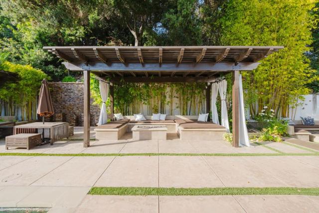 Beverly Hills Ultra Luxury Villa with Pool and Theatre
