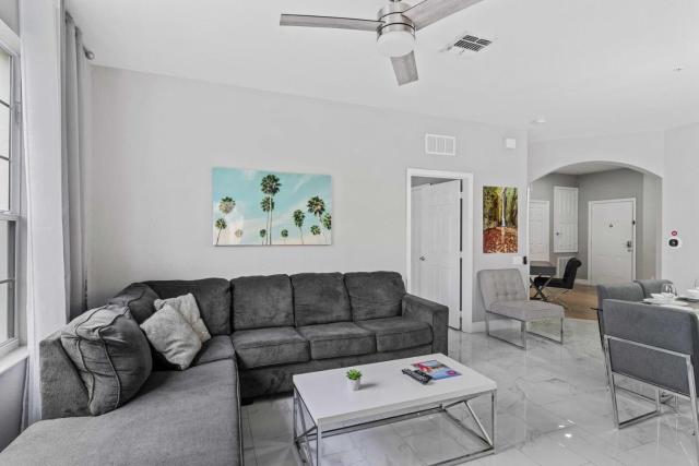Spacious 3BR Condo at Vista Cay Resort