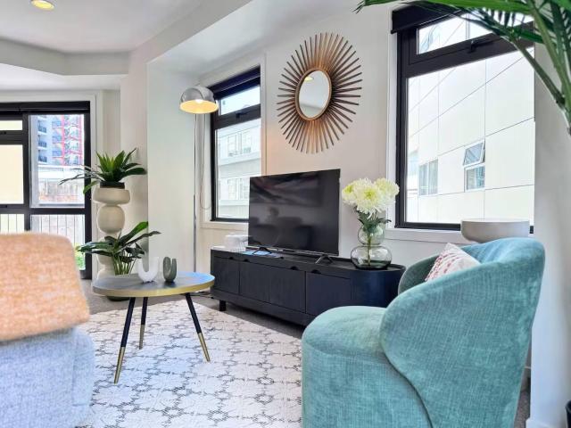 Prime CBD Location- Walk to Spark Area & Queen St