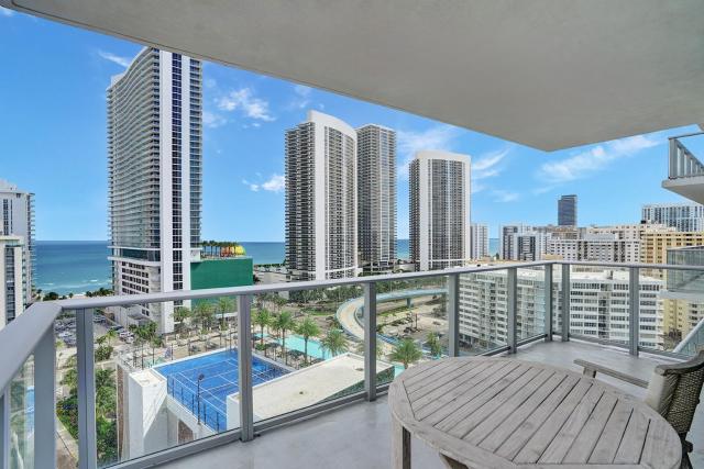 2BR & 2BA Corner Suite Ocean Views at Hyde Beach House
