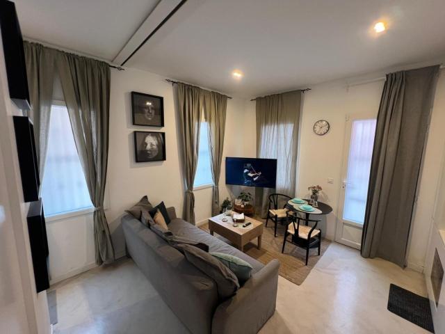 Flatiron apartment II