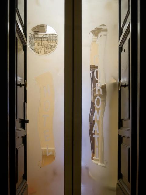 Hotel 4 Coronati