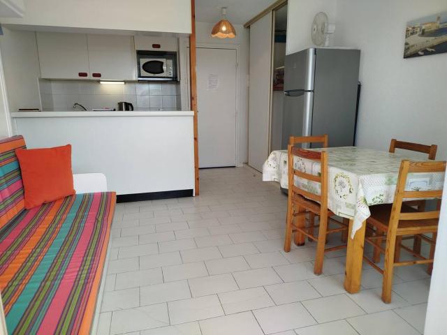 Cadre verdoyant proche mer pour ce T2 avec terrasse - 4CAR113