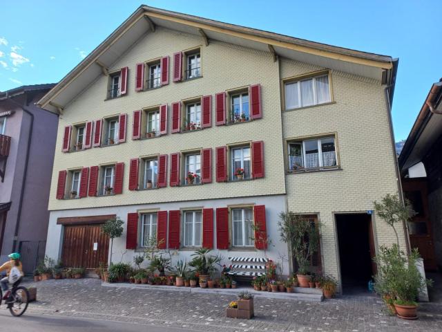 Flowerpot Apartment