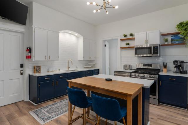 Short North Luxury 4BR Free Parking & Fire Pit