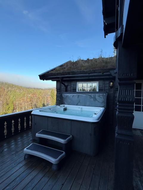 Big family cabin with ski in ski out