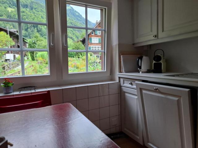 Mattishüüsli - Chalet with a little garden