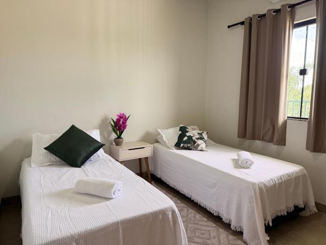 Apartamento com Varanda e Ar Condicionado