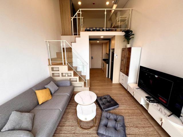 High Floor Loft with Pool and Gym