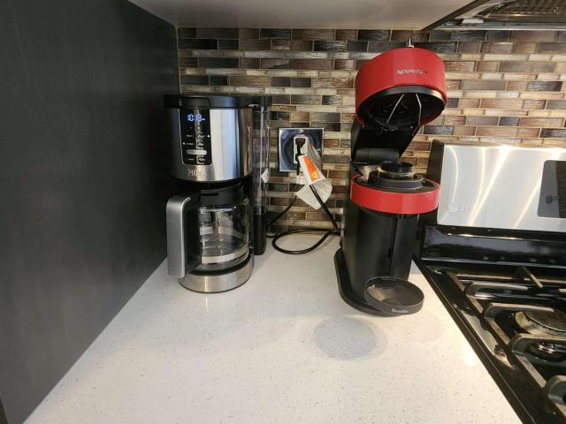 Modern Family Home with guest heat garage, Pet-Friendly!- NO BASEMENT