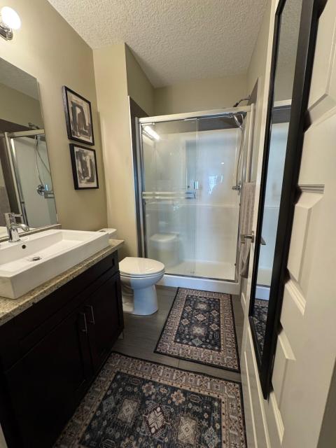 Peaceful Condo for Short and Long Term Rental