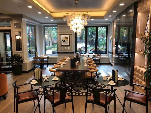 Claridge House Chicago, Tapestry Collection by Hilton
