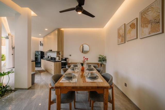 NEW! Villa Frost, Berawa - 3 Bedroom Pool Villa near Finns!