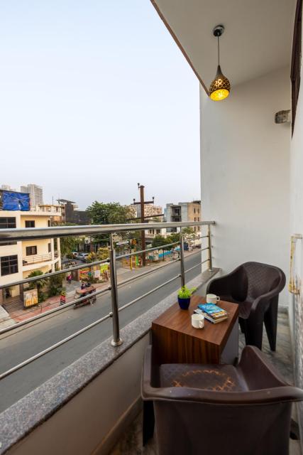 Hotel Sarla Residency By Luxury group