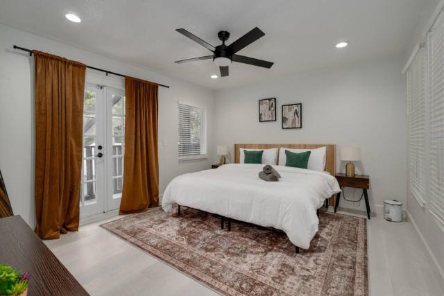 Orlando Lake View Entire Home-NearDowntown