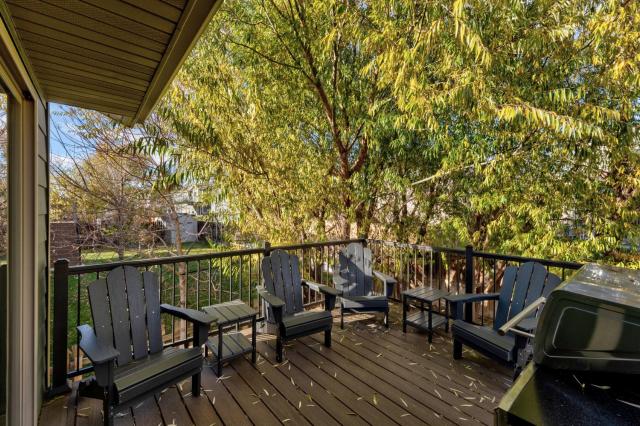 Spacious Family Home with 2 King Suites