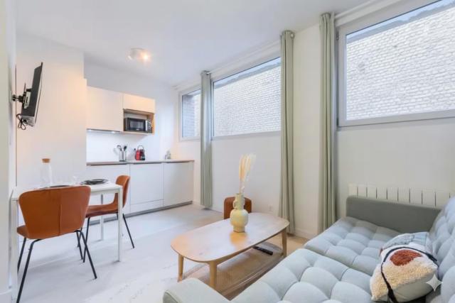 Renovated 1 bedroom apartment