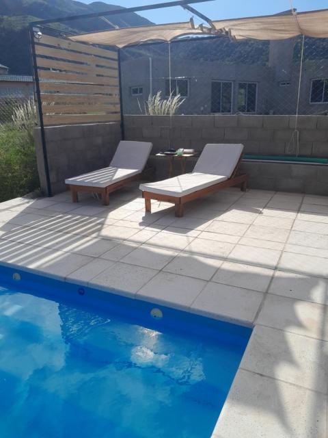 Casa con piscina y vistas a las sierras en Potrero de los Funes- Casa Sawa