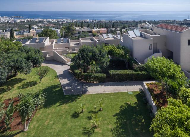 Sundance Apartments & Suites