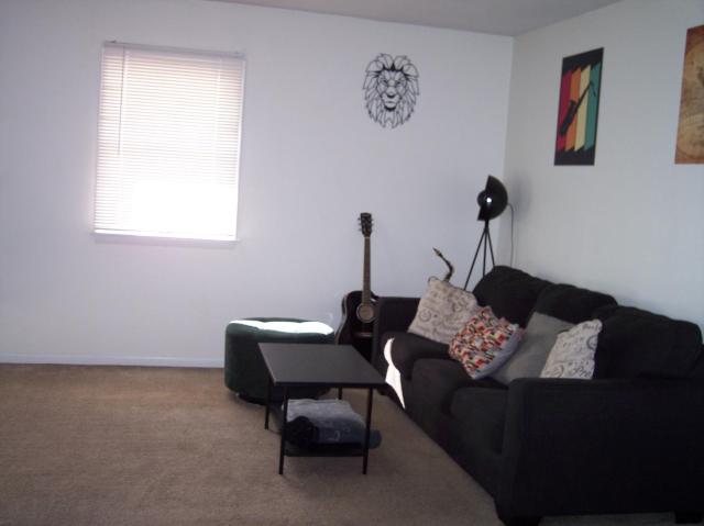 Cozy One-Bedroom Retreat in the Heart of Smithtown