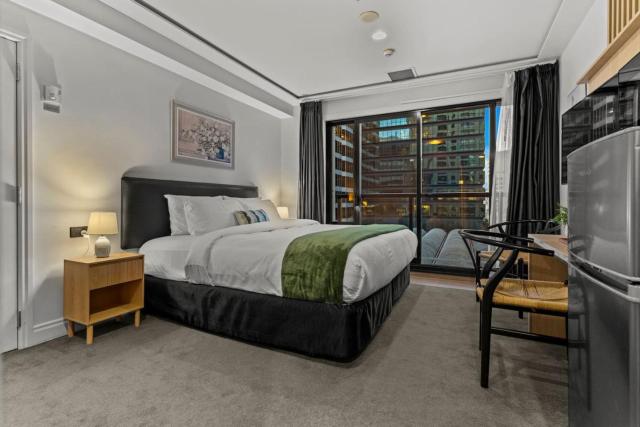 Contemporary Cityscape Studio - Aircon, Pool - Gym