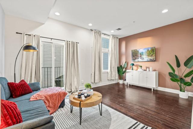 Cozy 3BR with Roofdeck MET Direct Subway to FIFA