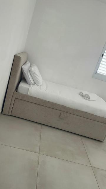 Neveh Shamir Staycation