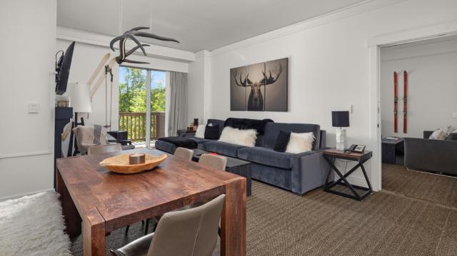 351 - Lodge At Spruce Peak - Ski In Ski out - 3 Bedroom - Sleeps 9