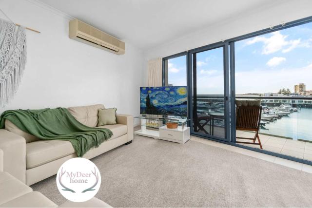 Marina Views Free Parking Beachside & Seaview