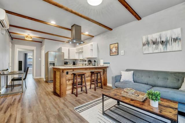 Extended Stay Comfort with Fast WiFi Downtown