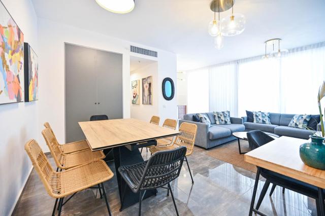 Colorful 2BR next to Gazoz Beach by HolyGuest