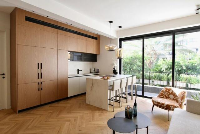 Stylish New 2BR & Near Beachfront By SweetyGuest