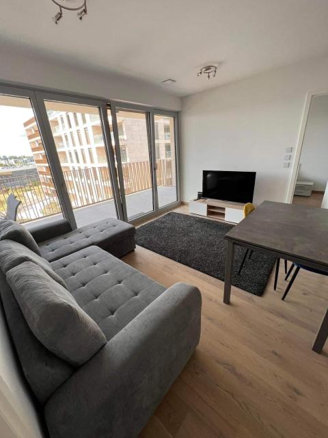 Cloche d Or modern 2 bed