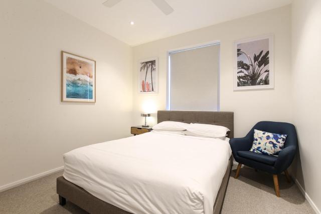 Gorgeous 2-bed Bridgeview Apartments Near River