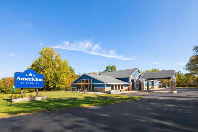 AmericInn by Wyndham Douglas/Saugatuck