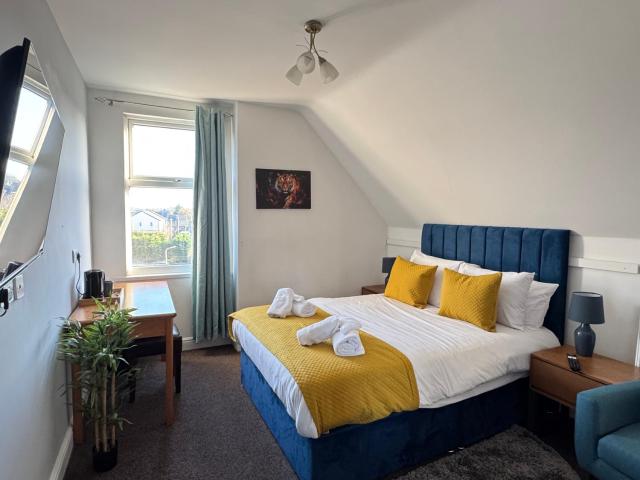 The Linden Leaf Rooms