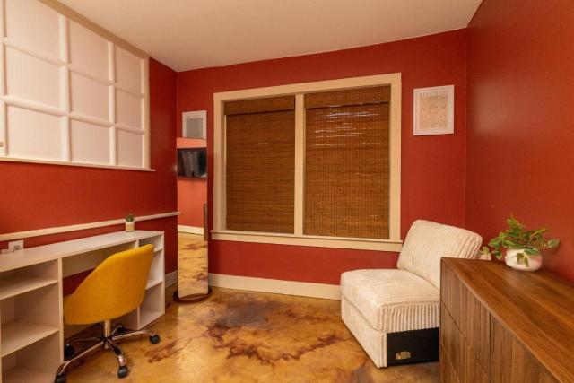 Spacious Spot for World Cup - Up to 6 Fans!