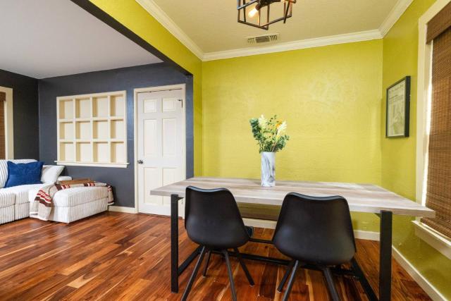 Spacious Spot for World Cup - Up to 6 Fans!