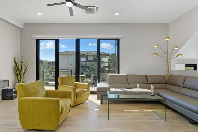 Papago Townhouse-Rooftop Deck-Old Town