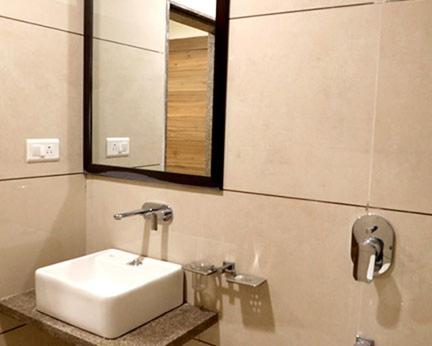Adarsh Palace Hotel Near Bhopal Railway Station and Nadra Bus Stand Bhopal